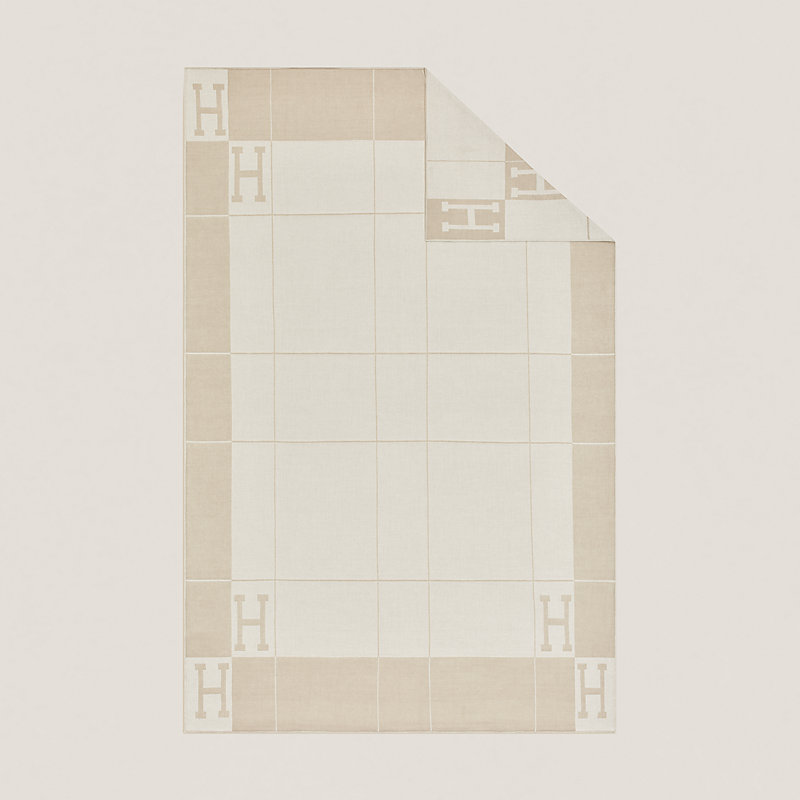 新品 HERMES エルメス プレード アヴァロン グリフォンセ ウールカシミア プレード 《アヴァロン》 | Hermès - エルメス-公式サイト